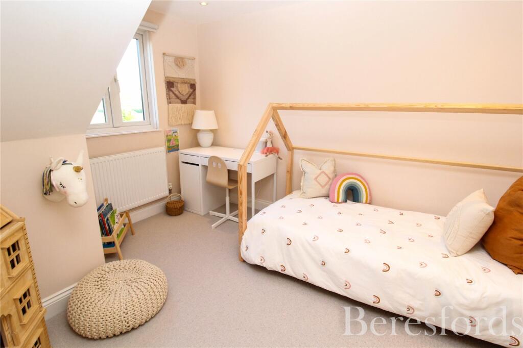 Additional image 7 of Coxtie Green Road, Pilgrims Hatch, CM14