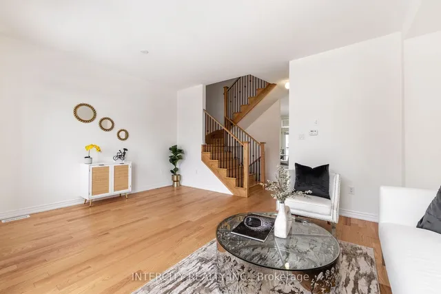 Additional image 15 of 9 Queenpost Dr