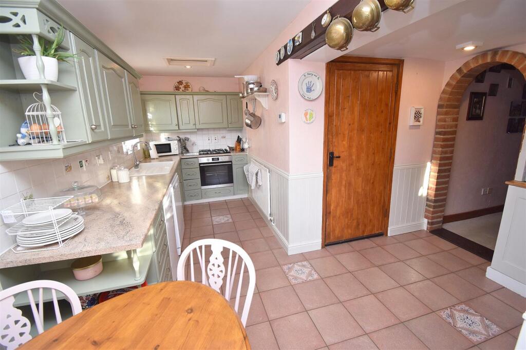 Additional image 5 of Copt Hill, Danbury