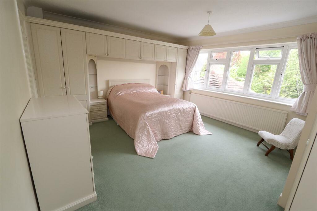 Additional image 10 of Roundwood Grove, Hutton Mount, Brentwood