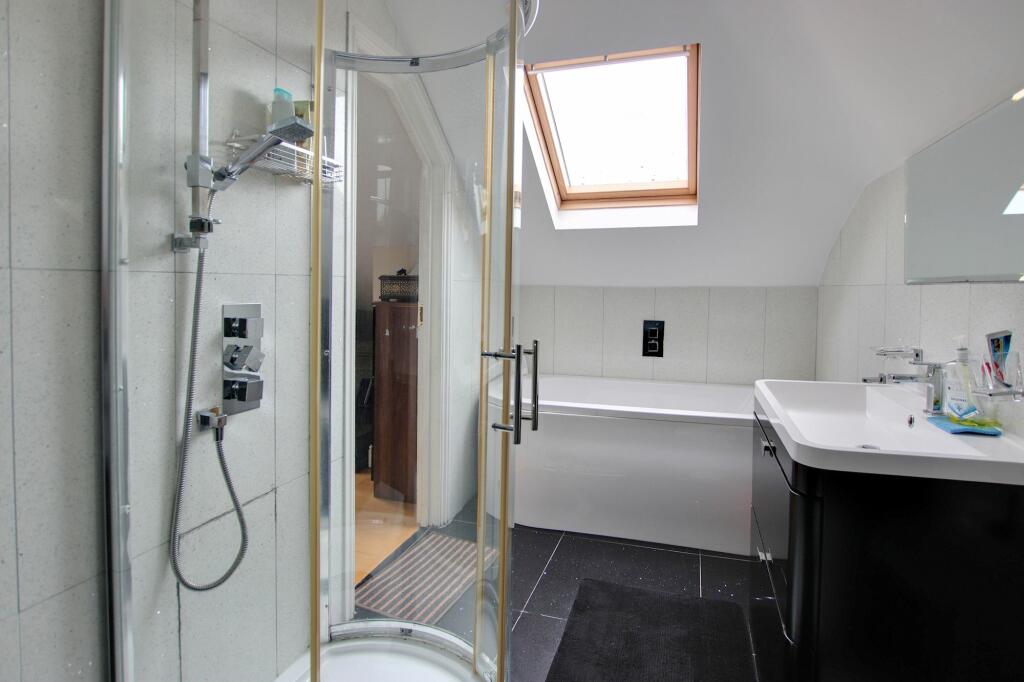 Additional image 17 of Orchard Avenue, Shirley