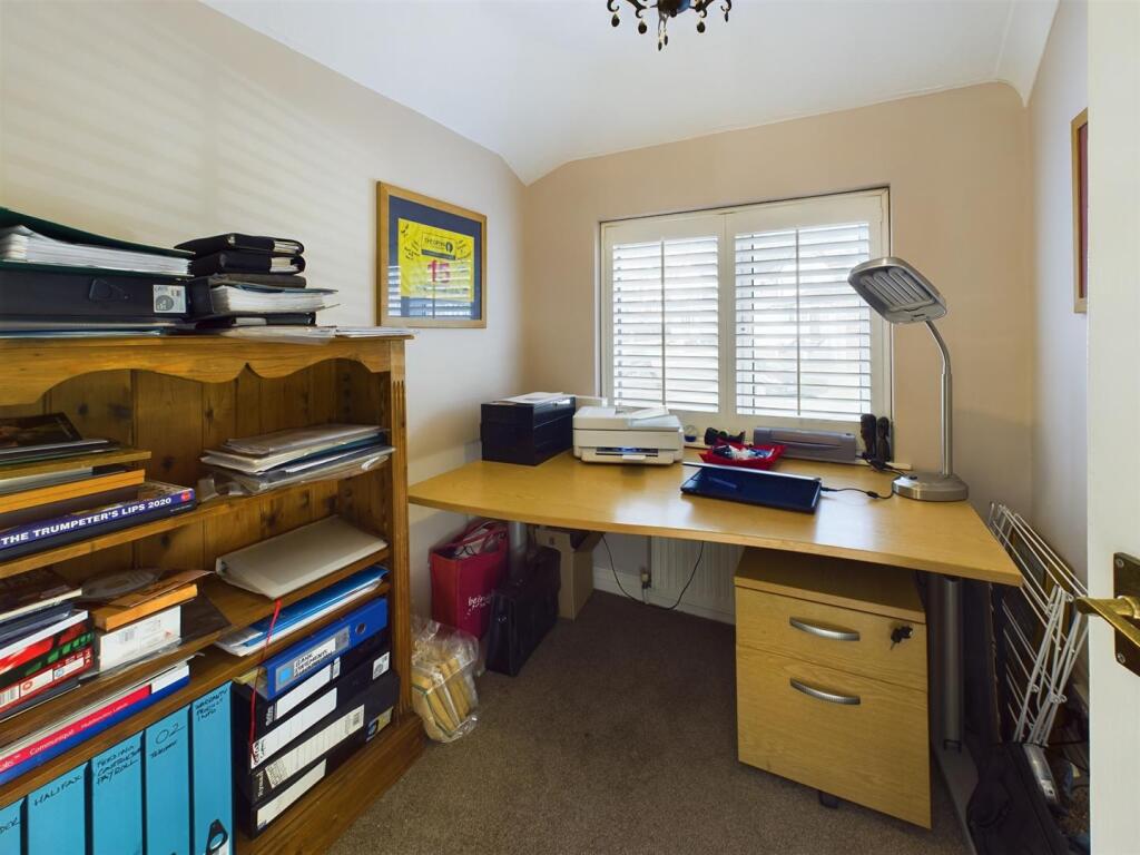 Additional image 17 of St. Margarets Road, Coulsdon