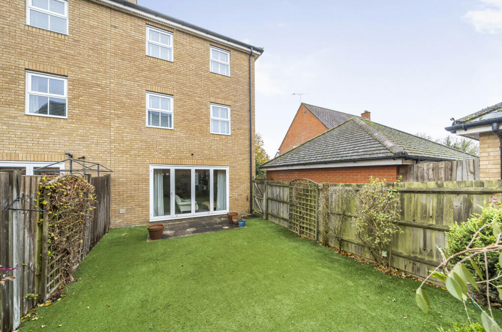 Additional image 18 of Roding Drive, Little Canfield, Dunmow, Essex, CM6