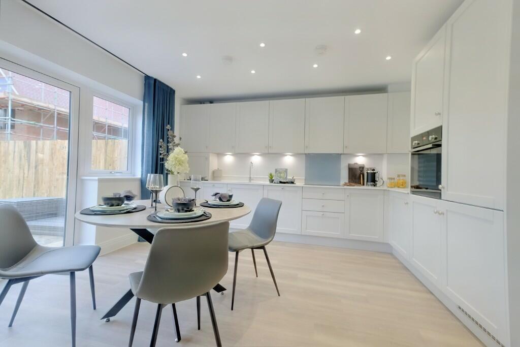 Additional image 10 of Hawthorn Close, Bicknacre, 
CM3 4FQ