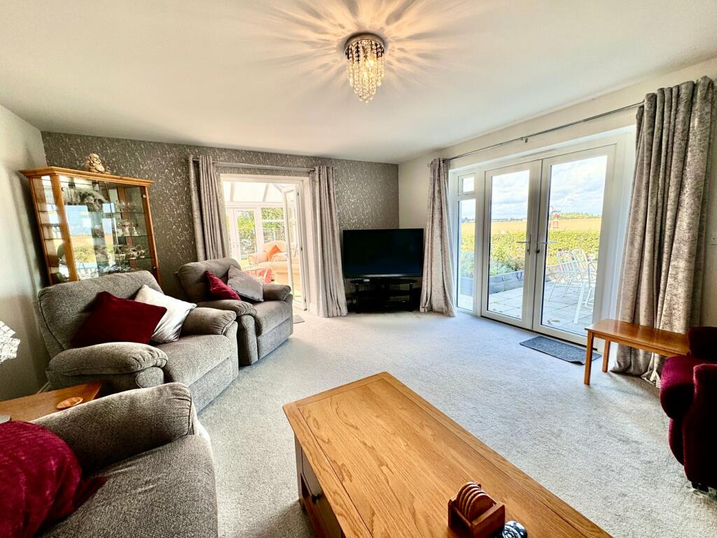 Additional image 5 of Farm Close, KIRBY CROSS, Frinton on Sea, CO13