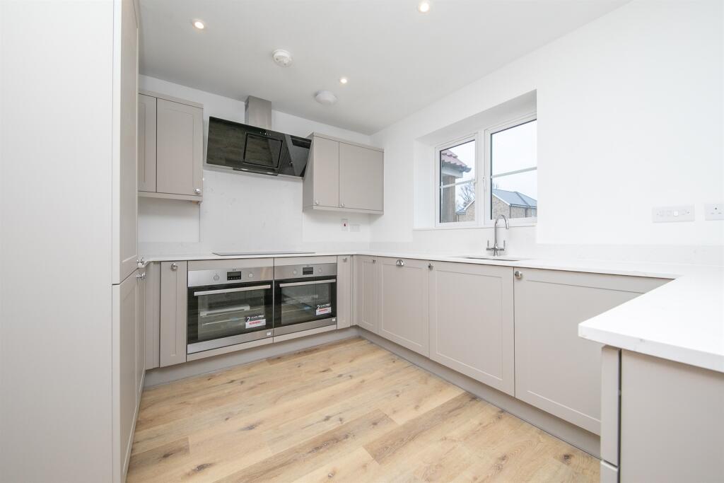 Additional image 5 of Amberwood, Weeley Heath, Clacton-On-Sea