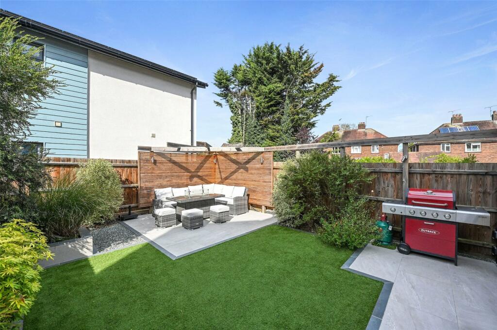 Additional image 22 of Byron View, Chelmsford, Essex, CM2