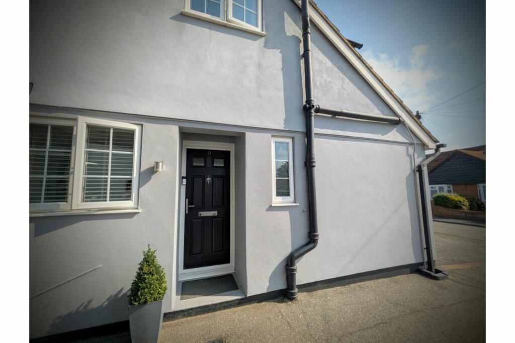 Additional image 34 of Lorraine Close, Billericay, CM11