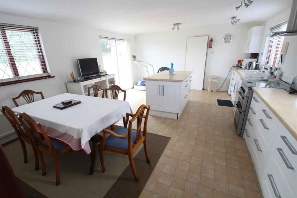 Additional image 4 of Crown Road, Cold Norton, Chelmsford
