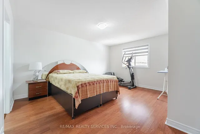 Additional image 25 of 4 Runnymede Cres