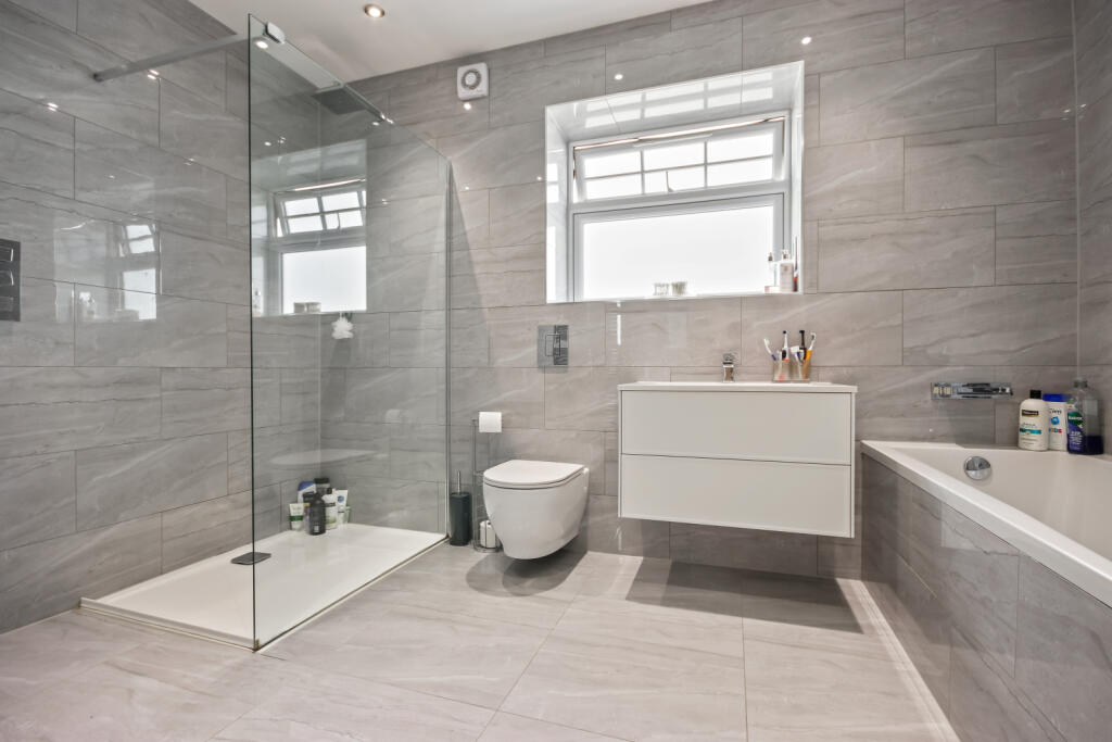 Additional image 12 of London Road, Brentwood, CM14