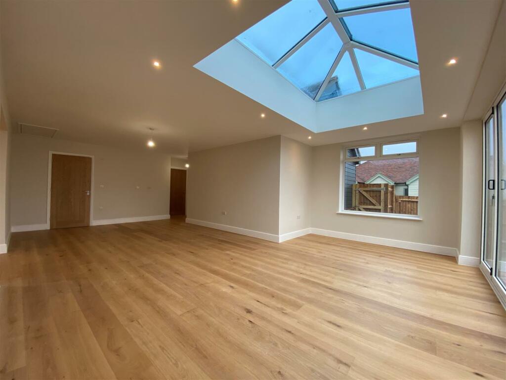 Additional image 10 of Stoney Hills, Burnham-On-Crouch