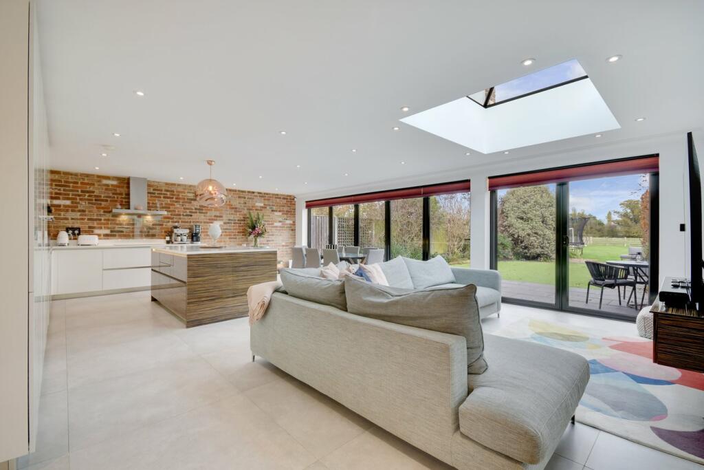 Additional image 38 of The Vale, Stock, CM4