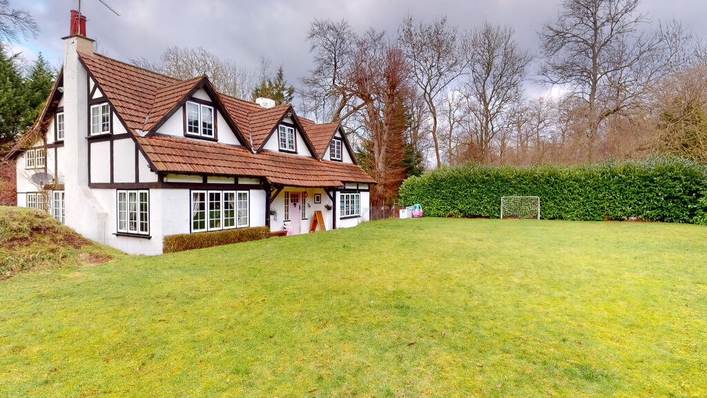 Additional image 34 of Woodland Way, Caterham, CR3