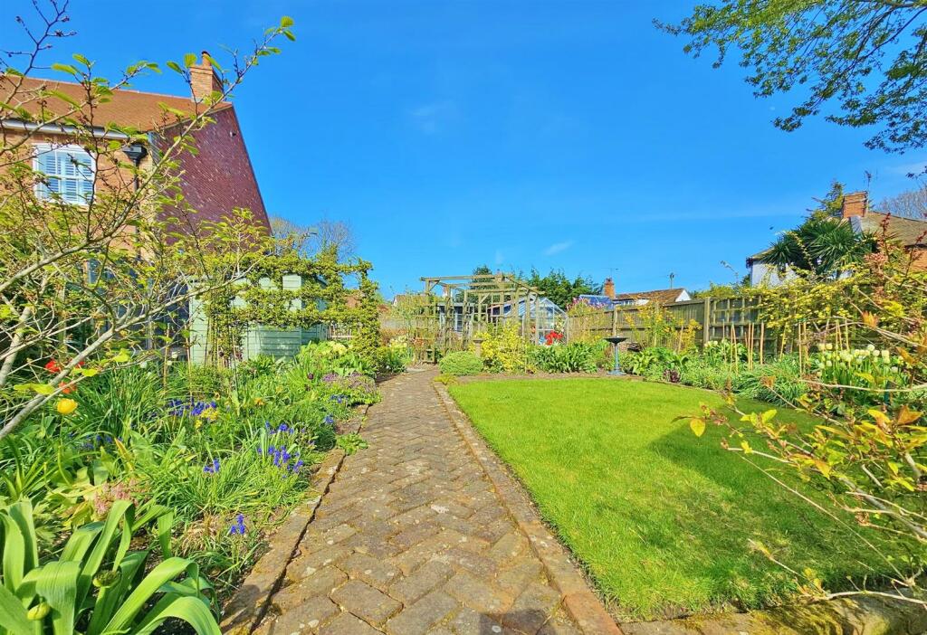 Additional image 31 of High Street, Thorpe-Le-Soken