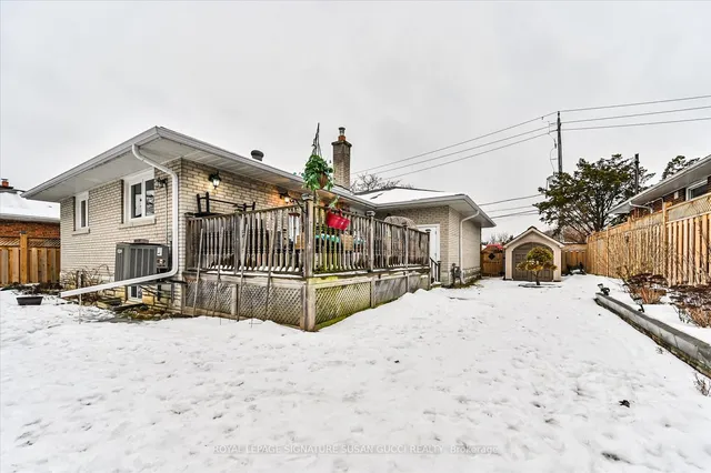 Additional image 23 of 75 Sloane Ave