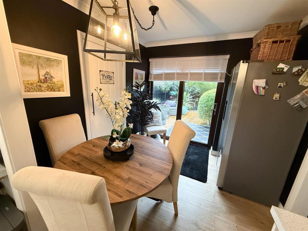 Additional image 7 of Cherry Tree Avenue, Clacton-On-Sea, Essex