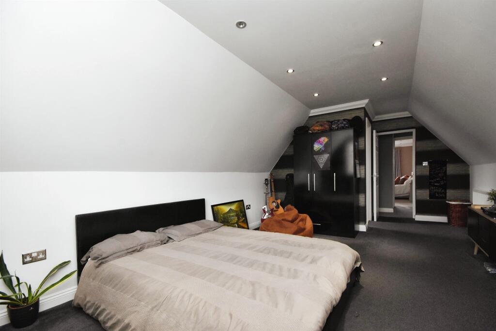 Additional image 13 of Noak Hill Road, Billericay