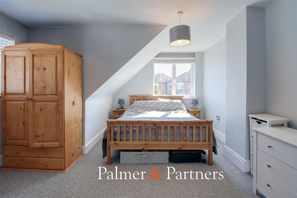 Additional image 9 of Cherry Tree Avenue, Clacton-on-Sea, Essex, CO15