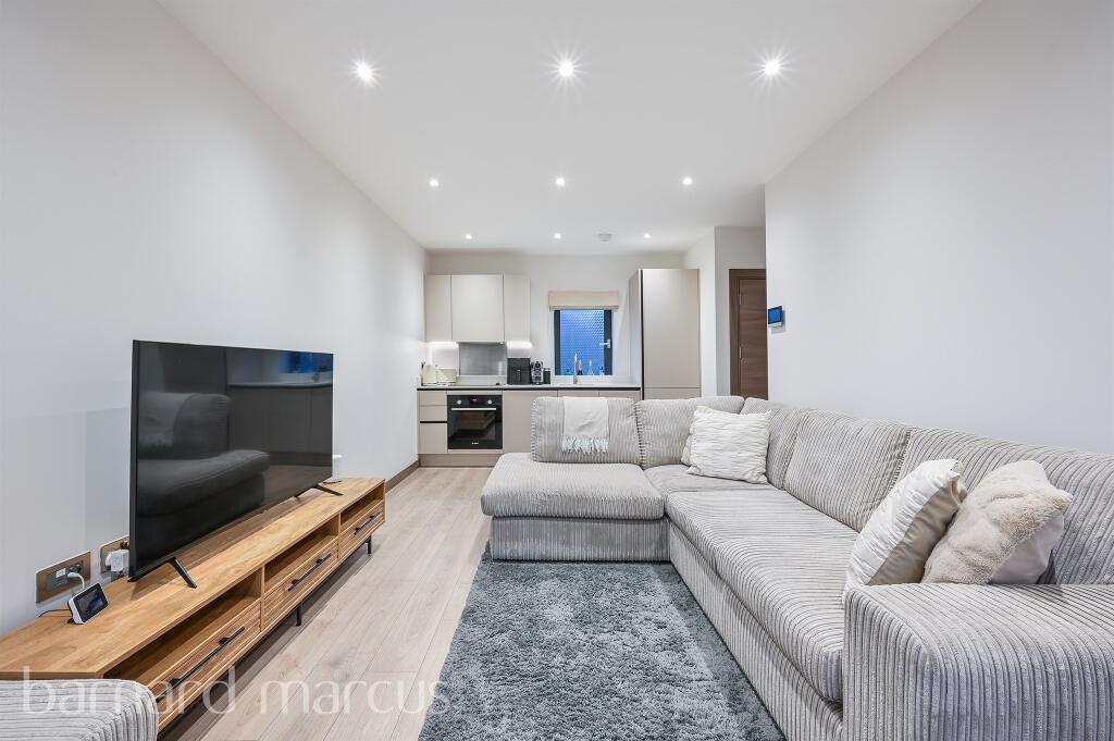 Additional image 7 of Croydon Road, Caterham