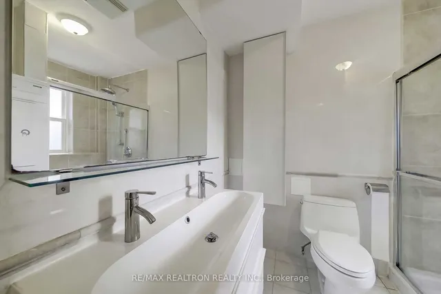 Additional image 16 of 386 Spadina Rd