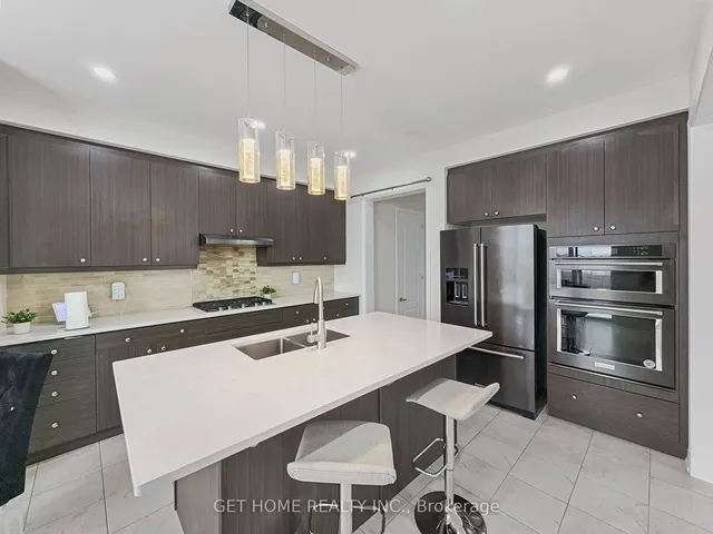 Additional image 34 of 61 Circus Cres