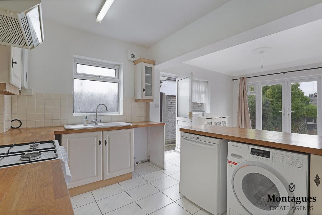 Additional image 4 of Bassett Gardens, North Weald, CM16