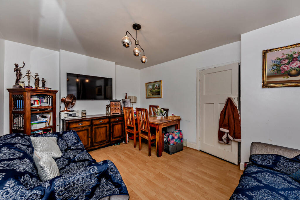 Additional image 18 of Tamworth Lane, Mitcham, CR4