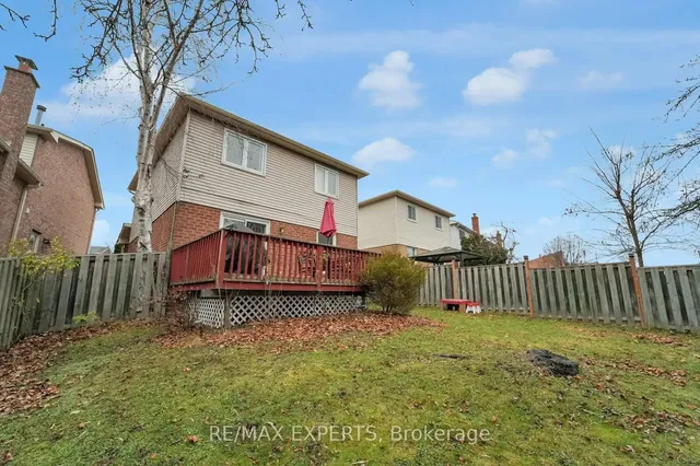 Additional image 40 of 10 Cassander Cres