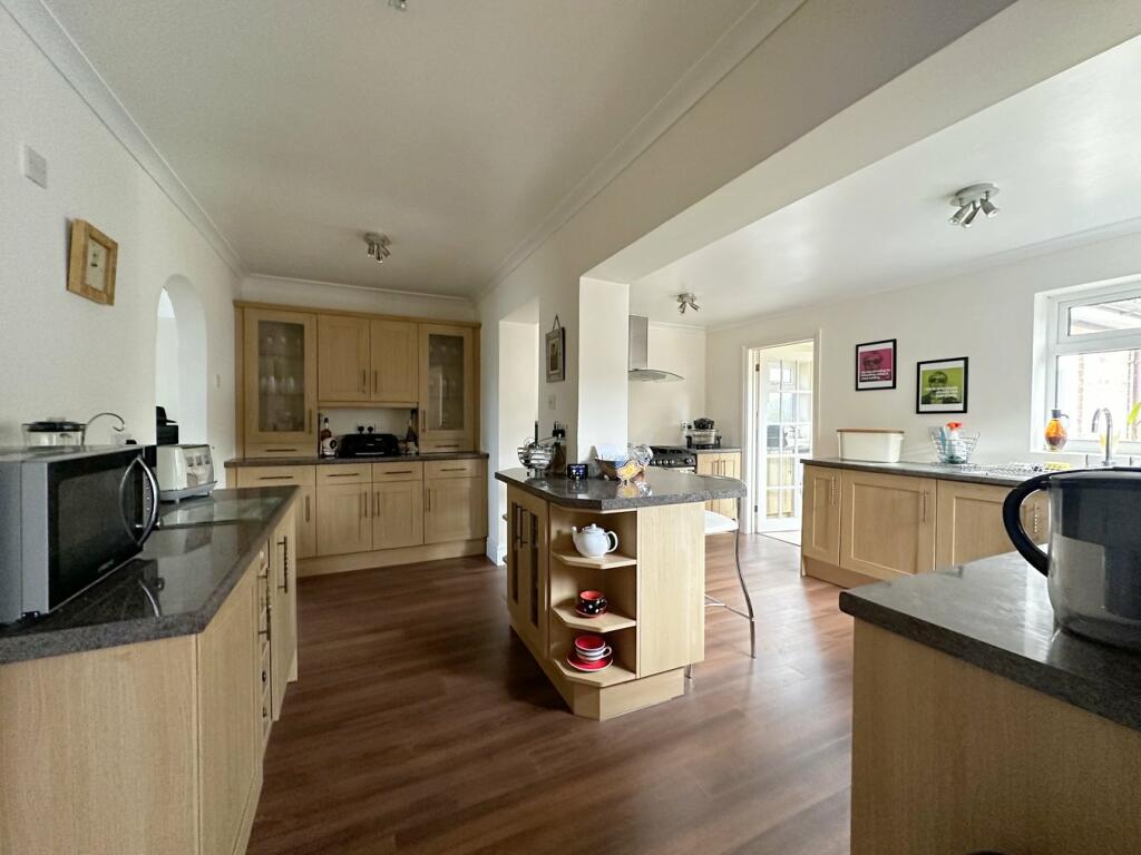 Additional image 7 of Dakyn Drive, Stock, Ingatestone, CM4