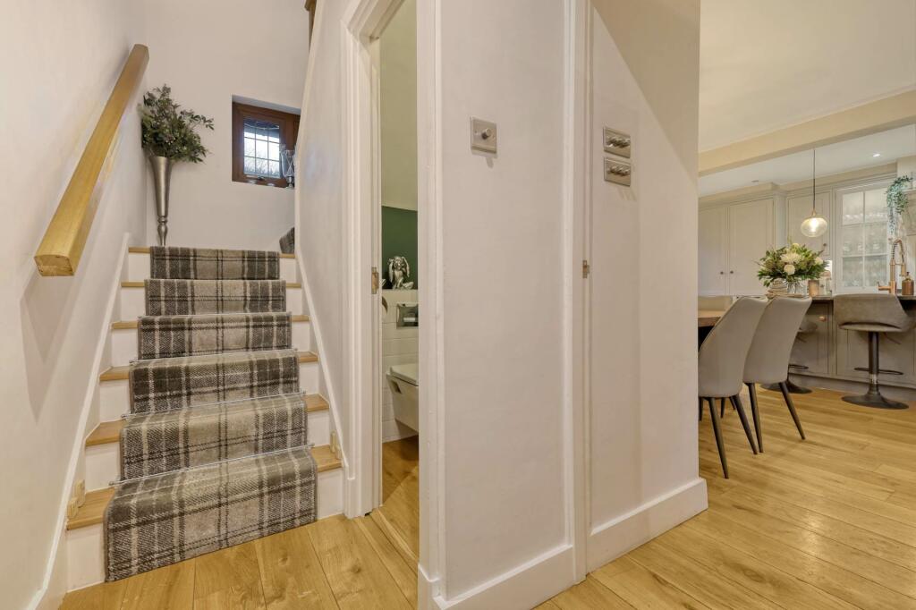 Additional image 19 of Park Lane, Herongate