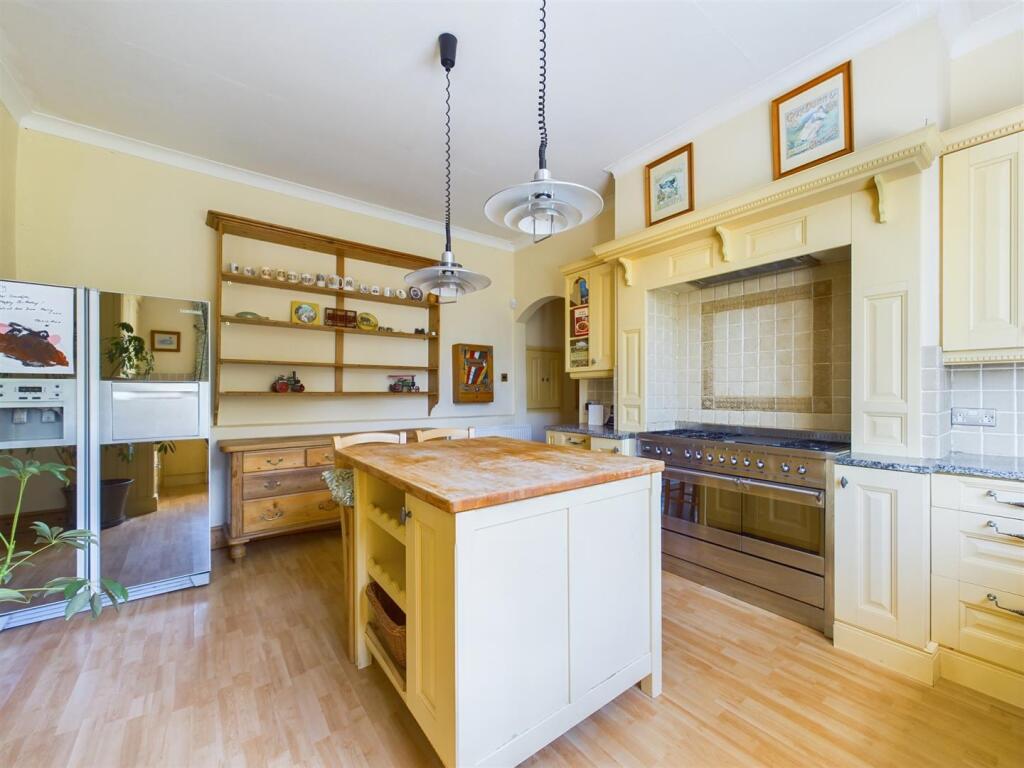 Additional image 37 of Pantasaph