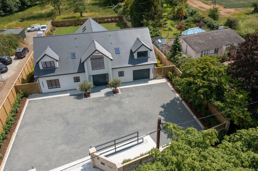 Additional image 67 of Broomhills Chase, Little Burstead, Billericay