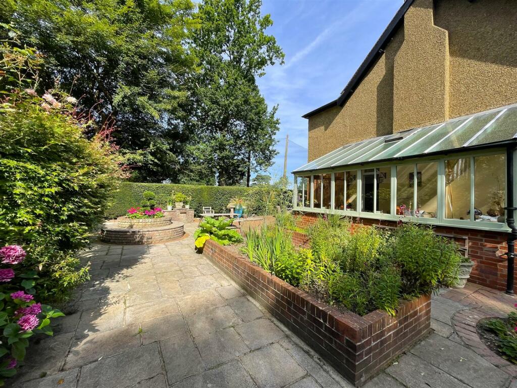 Additional image 37 of How Lane, Chipstead