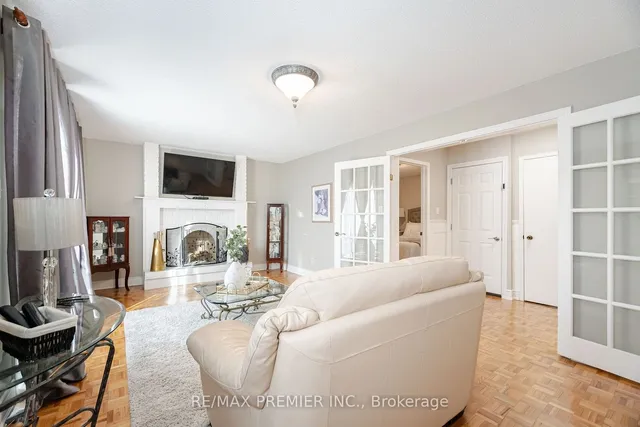 Additional image 19 of 14 Capstan Crt