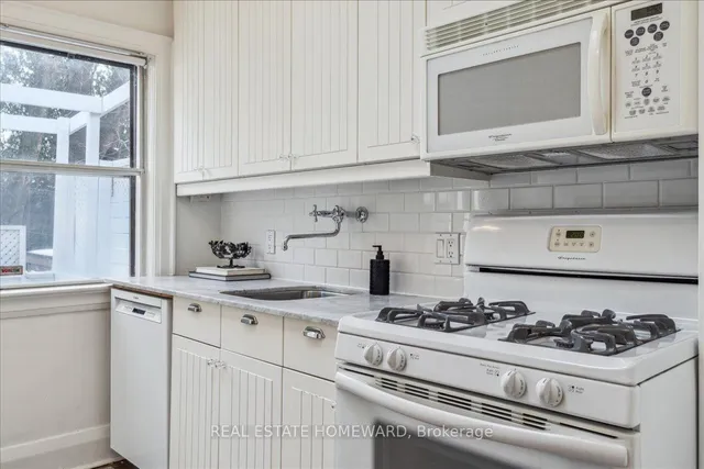 Additional image 16 of 103 Sparkhall Ave