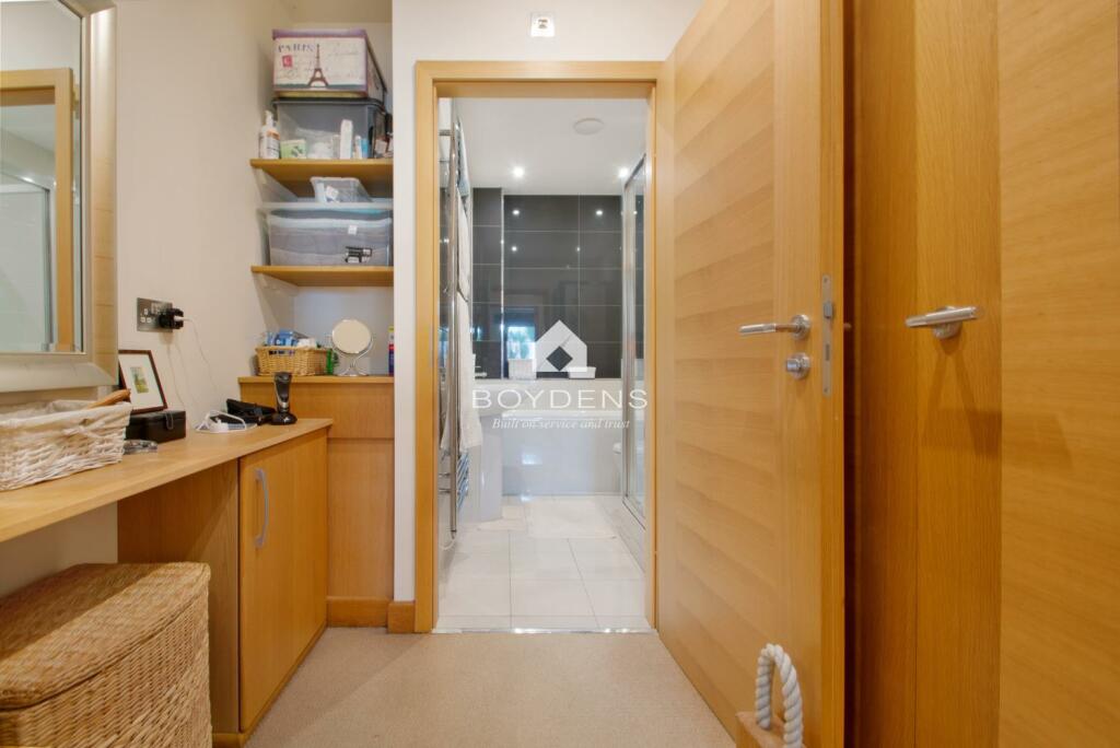 Additional image 12 of Cliff Way. Frinton on Sea