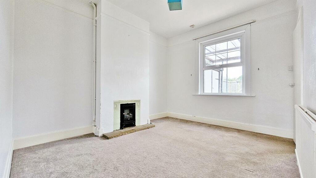 Additional image 7 of Kirby Road, Walton On The Naze