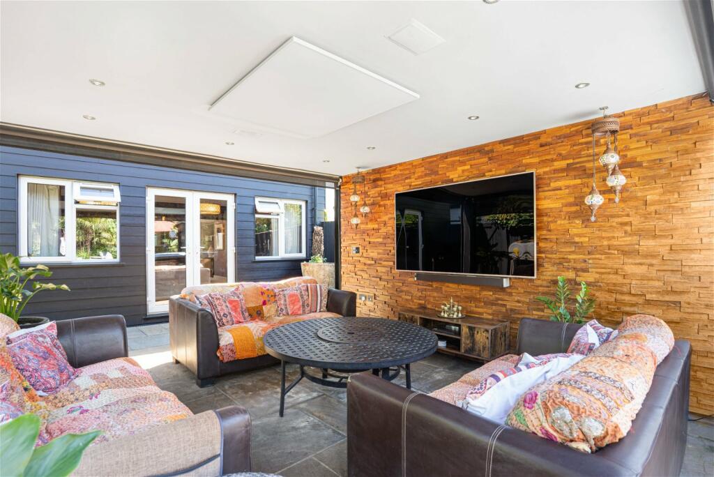 Additional image 27 of Mansfield, High Wych, Sawbridgeworth, CM21 0JT