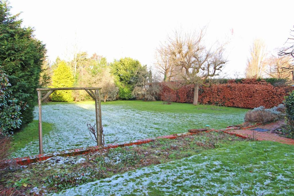 Additional image 13 of How Lane, Chipstead, Surrey