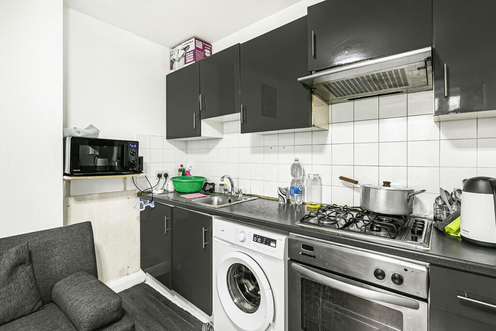 Additional image 7 of London Road, Mitcham, CR4