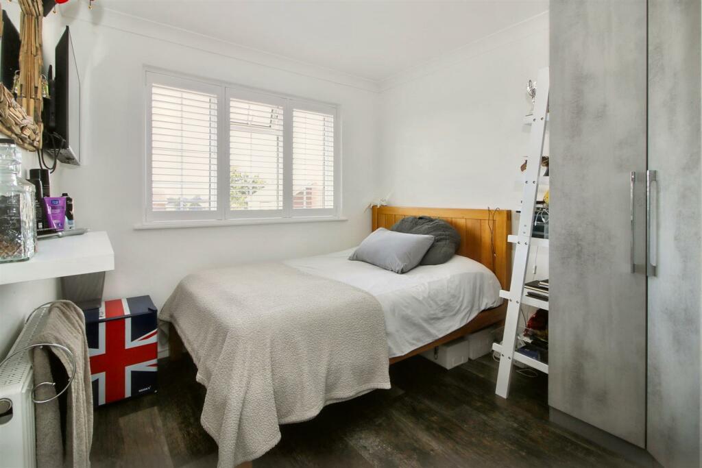 Additional image 12 of Courtlands, Billericay