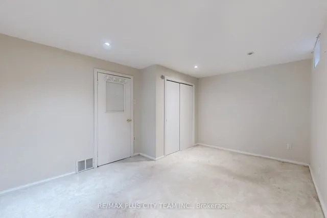 Additional image 30 of 17 Hedges Blvd