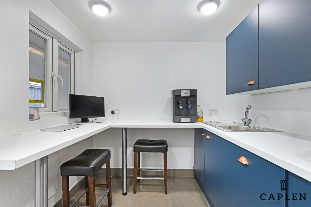 Additional image 15 of Uplands Road, Epping