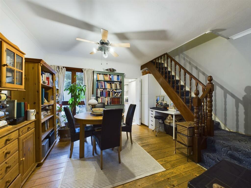 Additional image 7 of Stoats Nest Road, Coulsdon