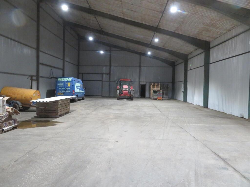 Additional image 2 of Braintree