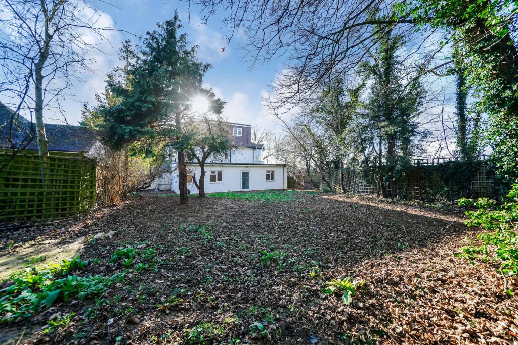 Additional image 54 of Hart Road, Harlow