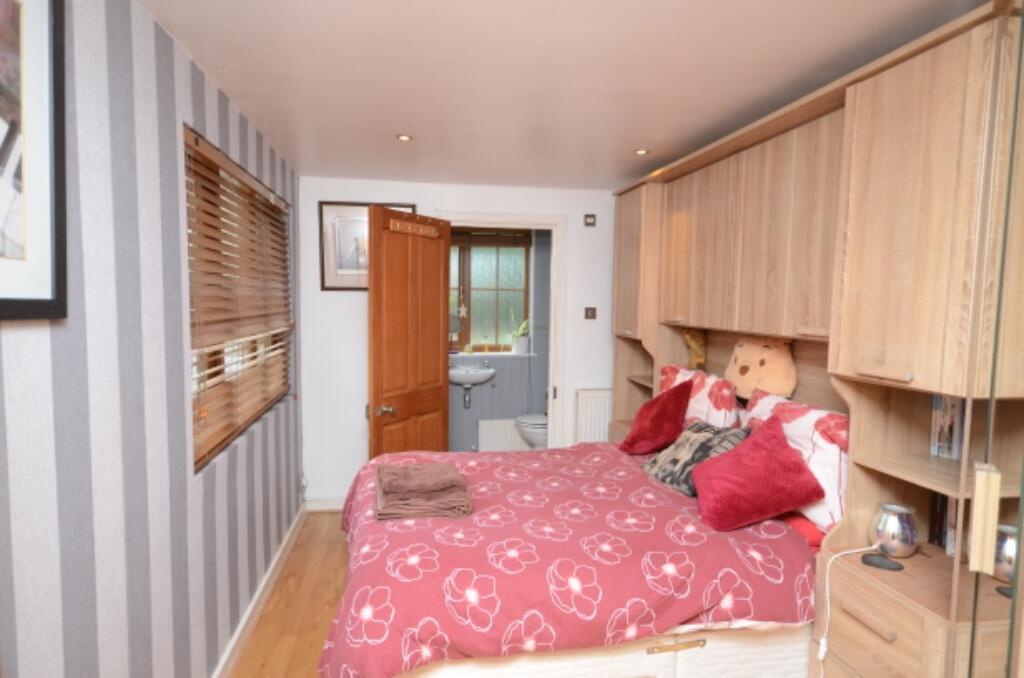 Additional image 21 of Field View The Street, Sheering