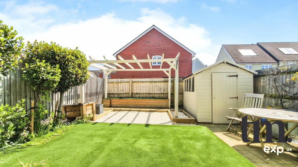 Additional image 2 of Farmer Close, Little Canfield, Dunmow, CM6 1HX