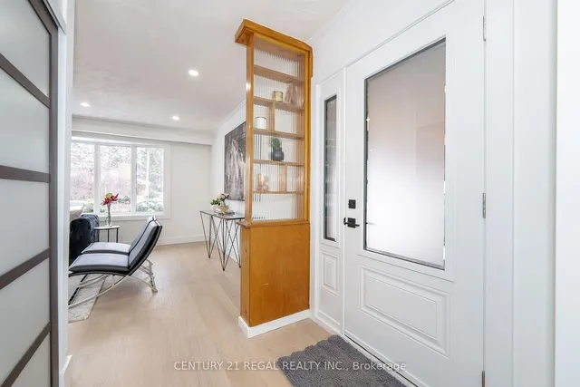 Additional image 4 of 65 Mooregate Ave